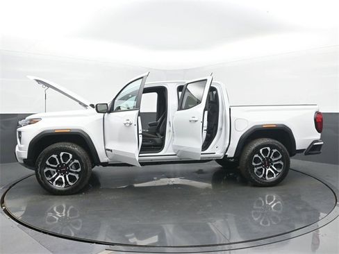 New 2026 GMC Canyon AT4 w/ AT4 Premium Package image 55