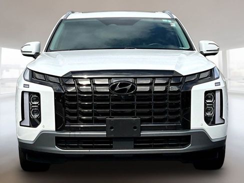 Used 2023 Hyundai Palisade Limited w/ Cargo Package AWD/4WD image 2