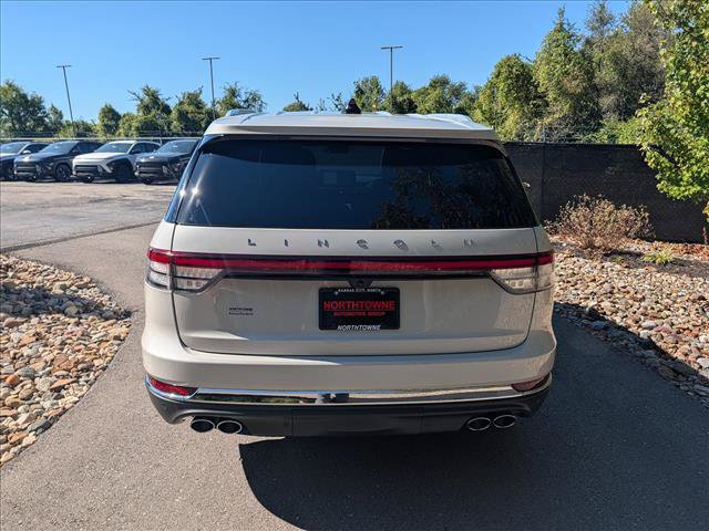 Used 2025 Lincoln Aviator AWD w/ Equipment Group 101A image 4