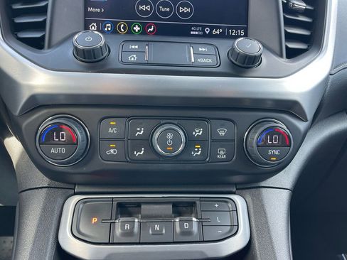 Used 2022 GMC Acadia SLE w/ Driver Convenience Package image 19