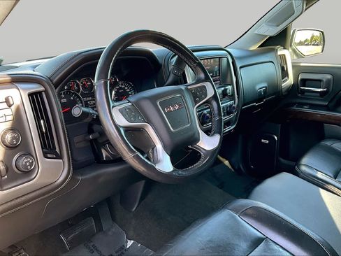 Used 2017 GMC Sierra 1500 SLT w/ SLT Preferred Package AWD/4WD image 17
