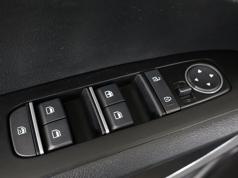 Used 2025 Kia Soul S image 35