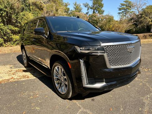 Certified 2023 Cadillac Escalade Premium Luxury w/ LPO, Radiant Package image 6