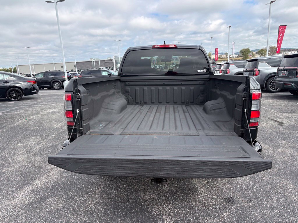 Used 2025 Nissan Frontier SV AWD/4WD image 8