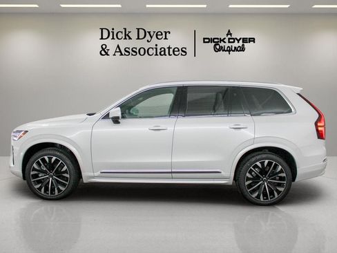 New 2026 Volvo XC90 B5 Core w/ Protection Package Premier AWD/4WD image 5