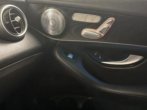 Used 2017 Mercedes-Benz GLC 300 4MATIC Coupe image 17