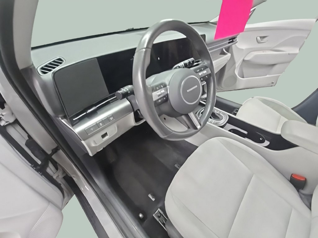 Certified 2025 Hyundai Kona SEL FWD image 14