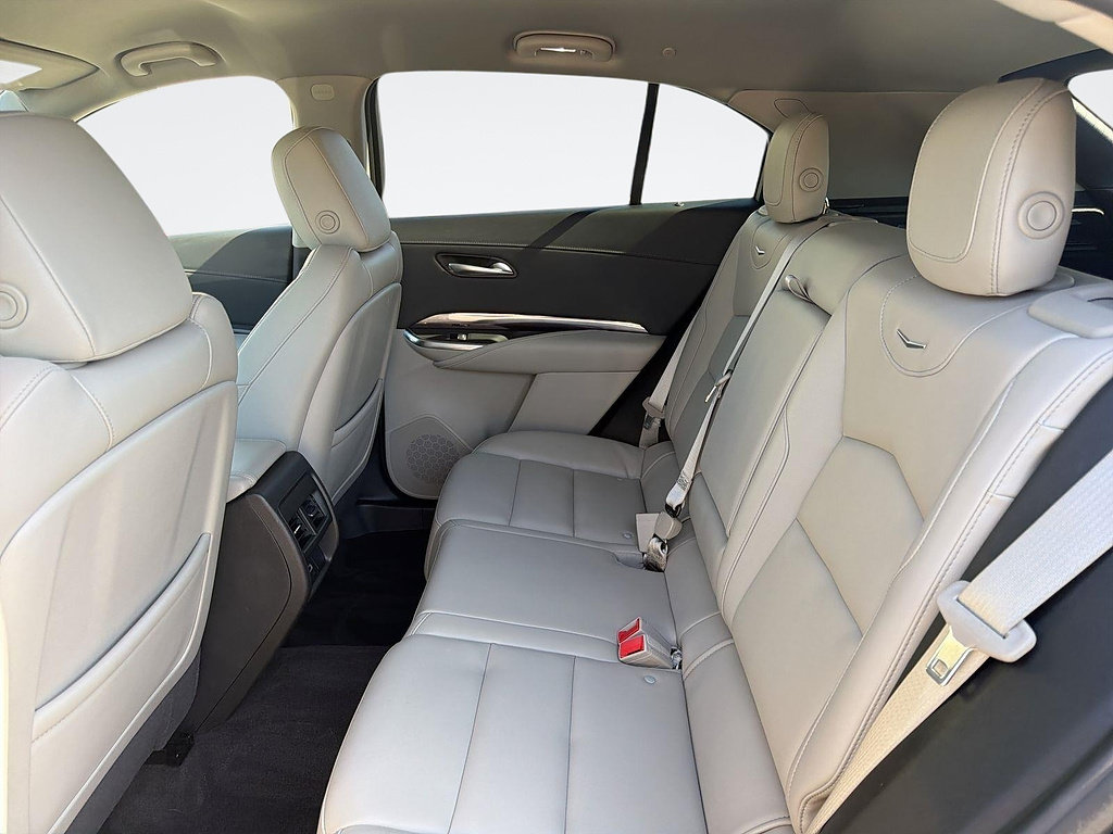 Certified 2023 Cadillac XT4 Luxury FWD image 23