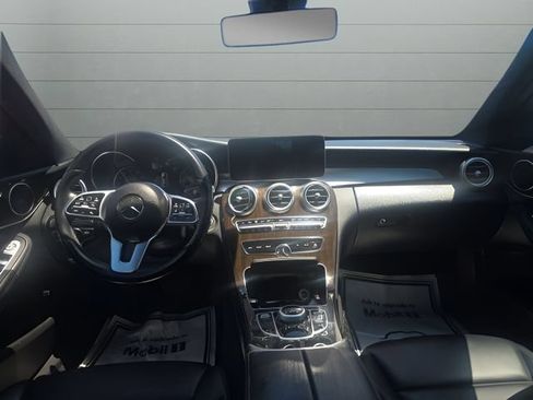 Used 2019 Mercedes-Benz C 300 4MATIC Sedan image 9