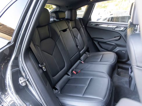 Certified 2026 Porsche Macan AWD/4WD image 59