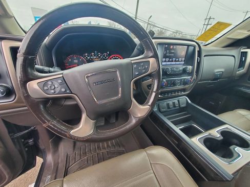 Used 2016 GMC Sierra 2500 Denali w/ Driver Alert Package image 11