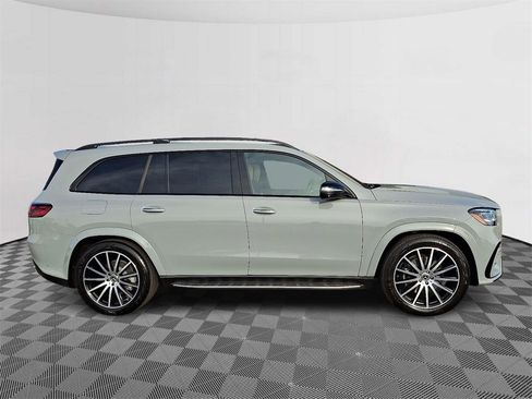 Used 2025 Mercedes-Benz GLS 580 GLS 580 image 7