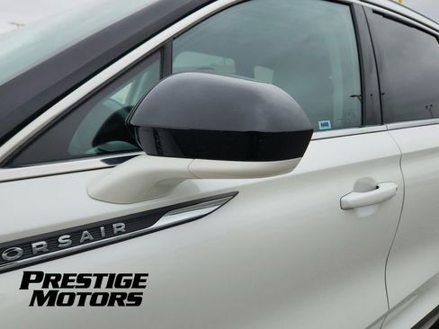 Used 2022 Lincoln Corsair AWD w/ Equipment Group 101A image 32