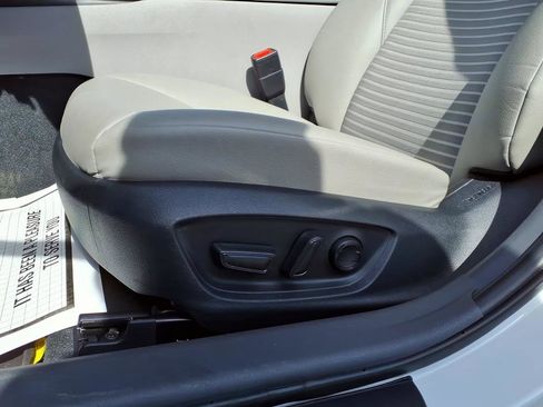 Certified 2023 Toyota Camry SE image 14