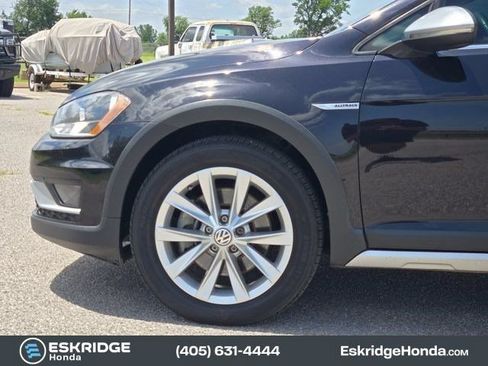 Used 2017 Volkswagen Golf Alltrack S AWD/4WD image 8