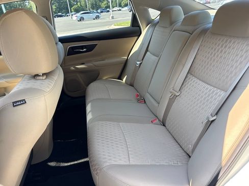 Used 2016 Nissan Altima 2.5 SV FWD image 31