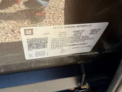 Used 2021 Chevrolet Suburban LT AWD/4WD image 39