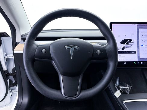 Used 2021 Tesla Model 3 Standard Range Plus RWD image 27
