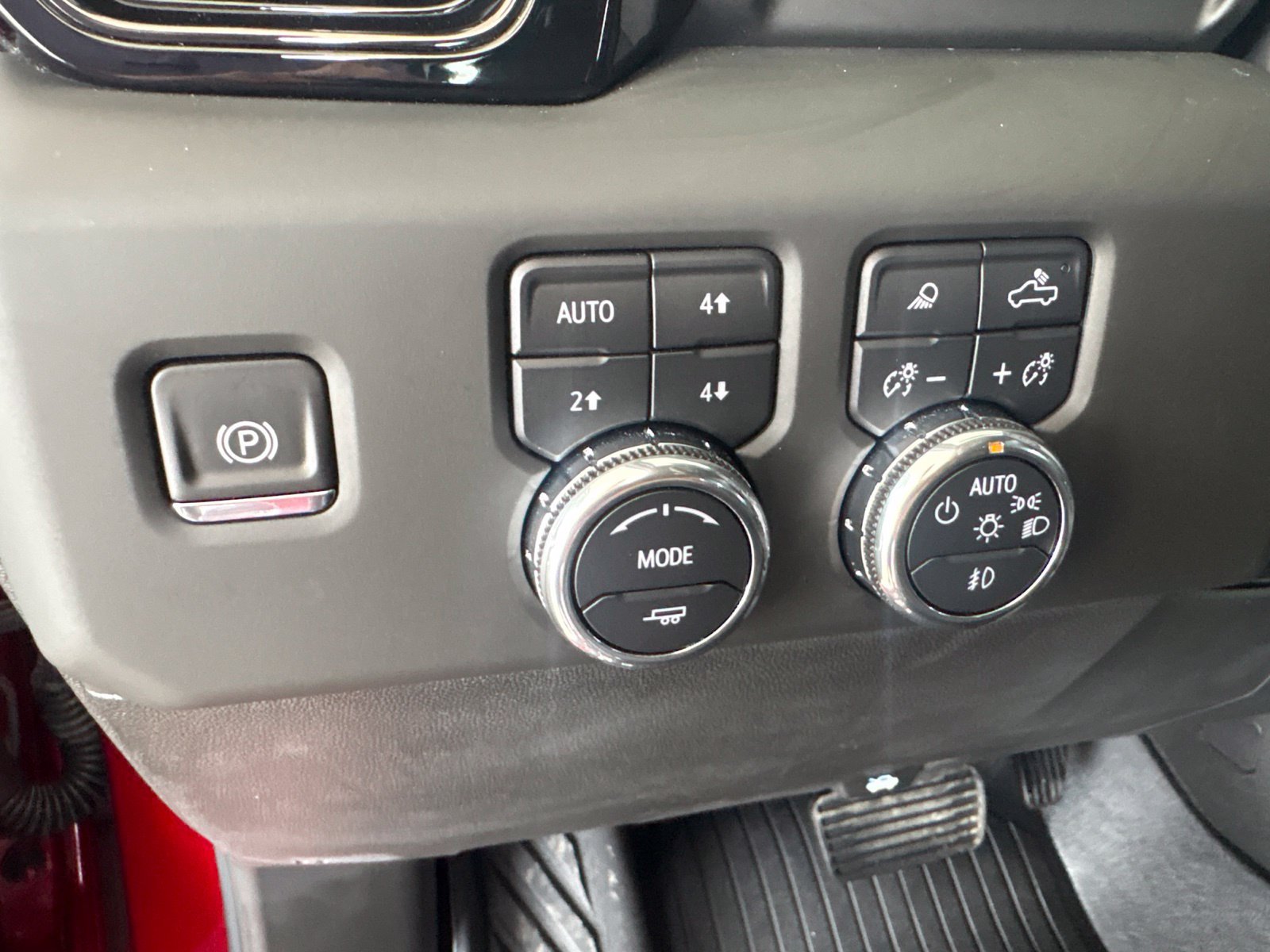 Used 2026 GMC Sierra 1500 AT4 w/ AT4 Premium Package AWD/4WD image 15