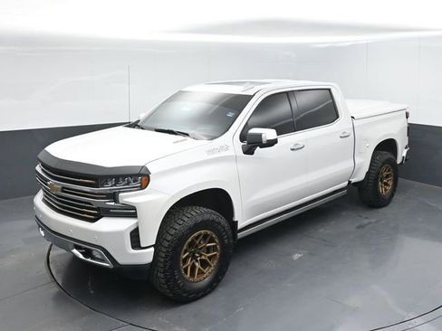 Used 2020 Chevrolet Silverado 1500 High Country w/ Technology Package AWD/4WD image 42