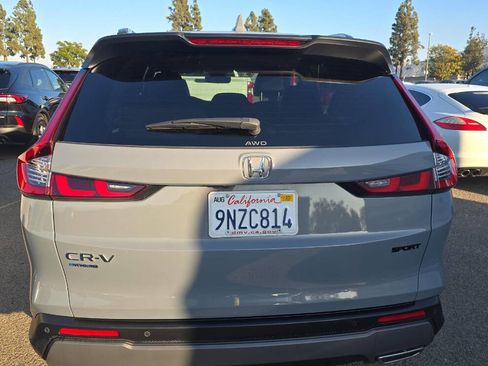 Used 2025 Honda CR-V Sport-L image 3