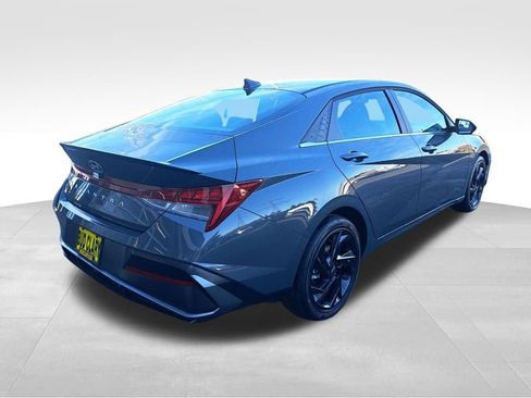 New 2026 Hyundai Elantra SEL Sport Premium FWD image 6