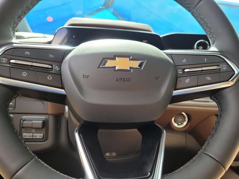 New 2026 Chevrolet Suburban High Country AWD/4WD image 32