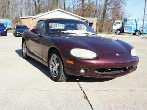Used 2000 MAZDA MX-5 Miata SE image 1