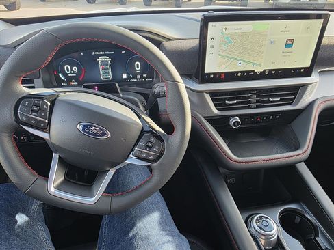 New 2026 Ford Explorer ST-Line w/ ST-Line Street Pack image 11