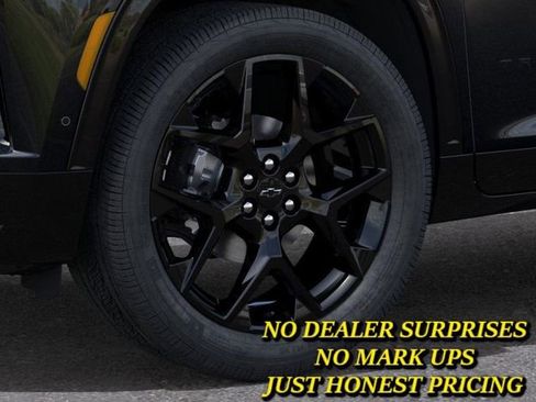 New 2026 Chevrolet Traverse RS image 9