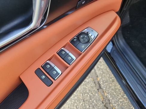 New 2026 Kia Carnival SX w/ SX Dark Edition Package image 12