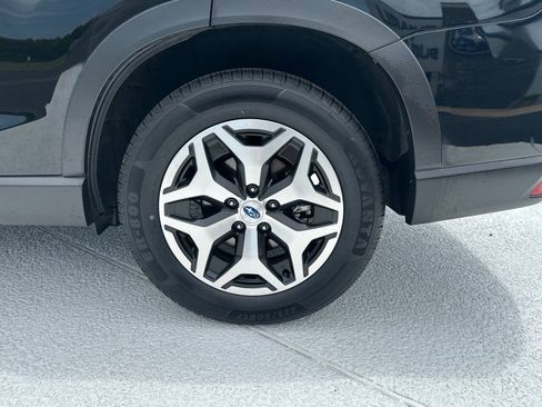 Certified 2023 Subaru Forester Premium AWD/4WD image 22