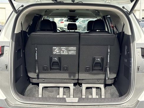 New 2026 Kia Carnival EX image 6