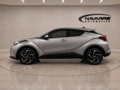 Used 2020 Toyota C-HR Limited FWD image 4