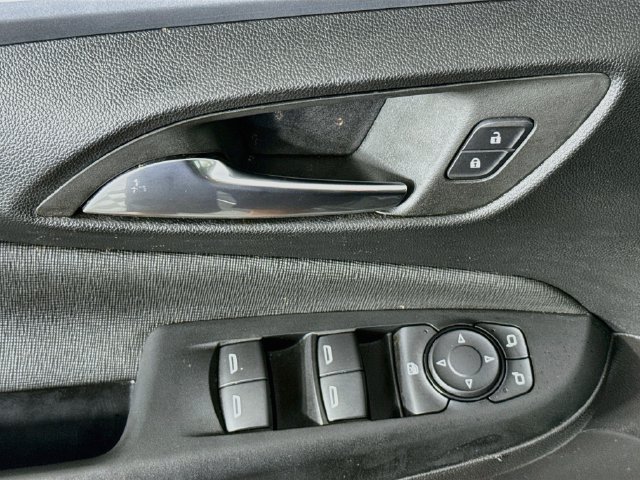Used 2025 Buick Envista Preferred w/ Convenience I Package FWD image 21