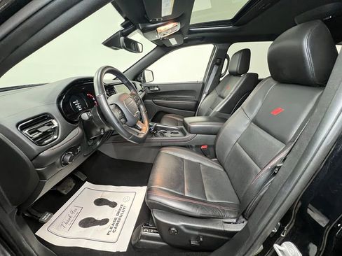 Used 2025 Dodge Durango GT image 4