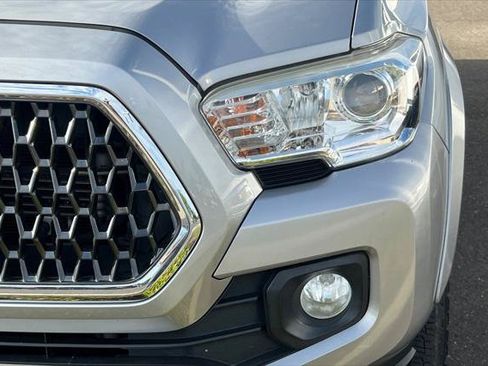 Certified 2019 Toyota Tacoma SR5 RWD image 11