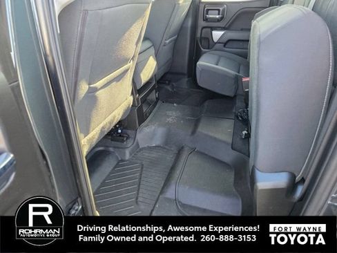 Used 2019 Chevrolet Silverado 1500 LT w/ LPO, Black Pack AWD/4WD image 9