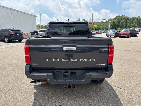 Certified 2025 Toyota Tacoma Limited AWD/4WD image 6