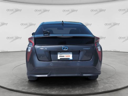 Used 2017 Toyota Prius Three Touring FWD image 7