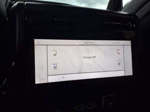 Used 2024 Jeep Grand Wagoneer Series III w/ Rear Seat Video Group 1 image 9