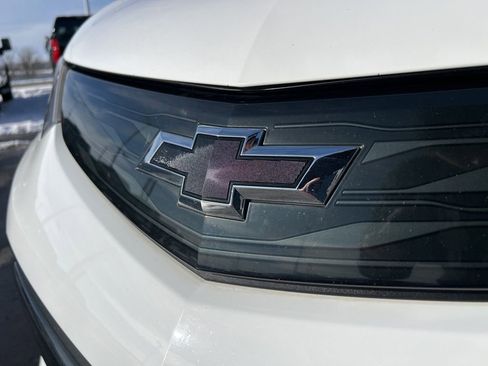 Used 2017 Chevrolet Bolt Premier w/ Infotainment Package image 10