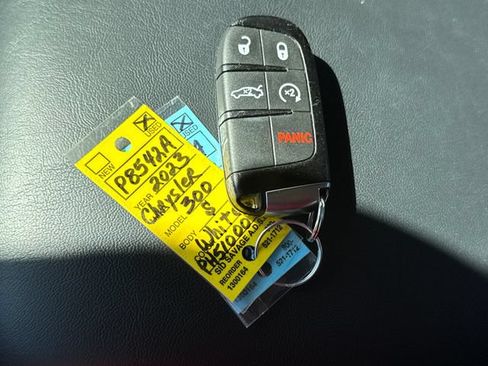 Used 2023 Chrysler 300 S w/ Comfort Group RWD image 29