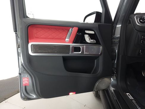 Used 2024 Mercedes-Benz G 550 image 5
