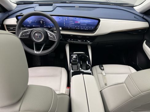 Certified 2025 Buick Envision Avenir AWD/4WD image 4