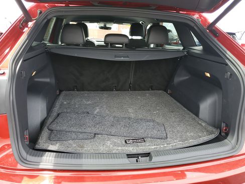 Used 2022 Volkswagen Atlas Cross Sport SE image 6