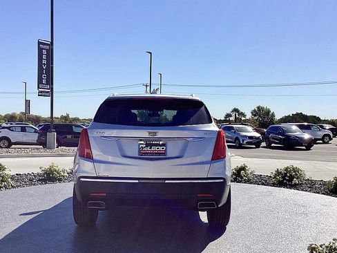 Used 2019 Cadillac XT5 Premium Luxury image 6