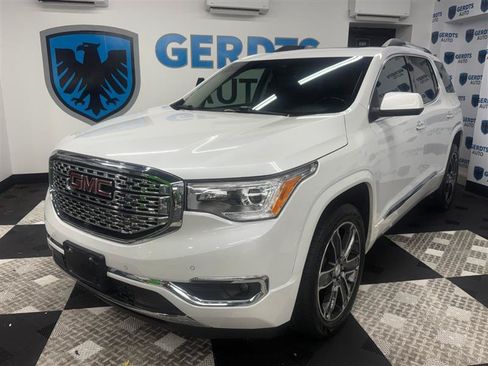 Used 2019 GMC Acadia Denali w/ Technology Package AWD/4WD image 1