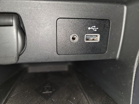 Used 2024 Nissan Versa SV w/ Trunk Package FWD image 25