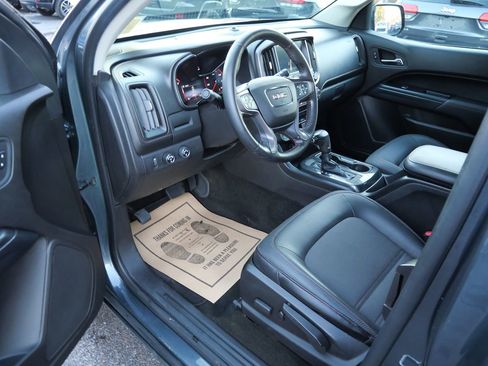 Used 2015 GMC Canyon SLE w/ All-Terrain Package image 9